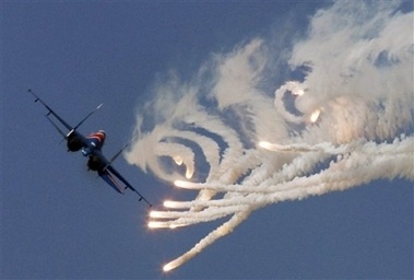 Nga phô diễn sức mạnh quân sự trong triển lãm hàng không - 2