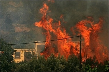Hy Lạp: Hơn nửa đất nước gặp hoả hoạn, 60 người thiệt mạng - 1 Hy Lạp: Hơn nửa đất nước gặp hoả hoạn, 60 người thiệt mạng - 1