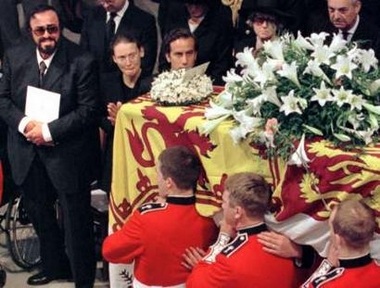 Từ giấc mơ bóng đá tới huyền thoại opera - 6