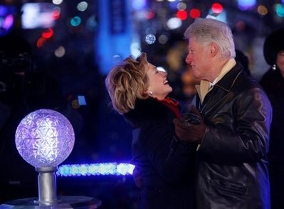 Chùm ảnh: Vợ chồng Clinton khiêu vũ trên Quảng trường Thời đại - 7