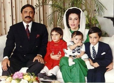 Cuộc trò chuyện cuối cùng của vợ chồng bà Bhutto - 1