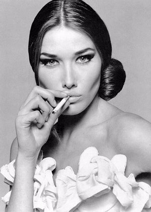 Chùm ảnh đẹp của phu nhân tổng thống Pháp  - 4