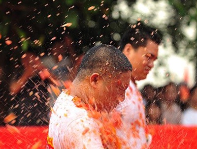 Xem lễ hội cà chua tại Trung Quốc - 6