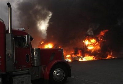 Chùm ảnh: Cháy rừng dữ dội tàn phá California - 6