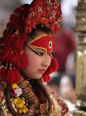 Chùm ảnh: Ngắm dung nhan các nữ thánh sống của Nepal - 6