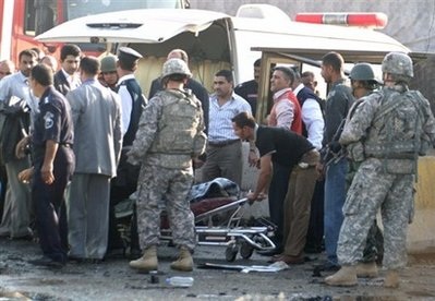 Chùm tin vắn qua ảnh - 1