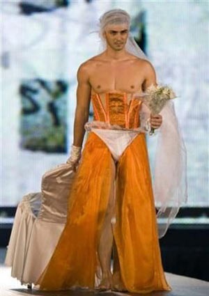 Những bức ảnh kỳ quặc nhất của tháng - 4