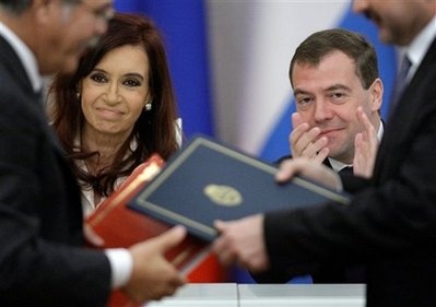 Chùm ảnh: Nữ Tổng thống Argentina lần đầu thăm Nga - 9