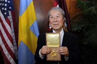 Lễ trao giải Nobel năm 2008 - 10