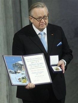 Lễ trao giải Nobel năm 2008 - 13