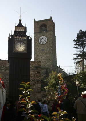 Chùm ảnh: Tháp đồng hồ Big Ben giữa lòng nước Ý - 3