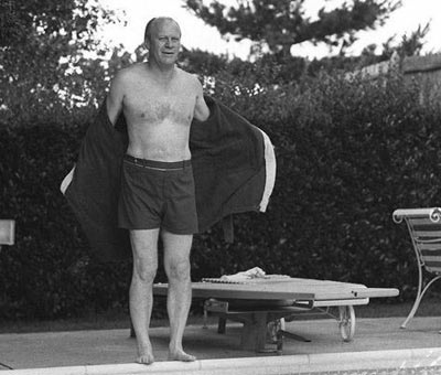 Chùm ảnh: Các lãnh đạo thế giới "khoe" ngực - 1