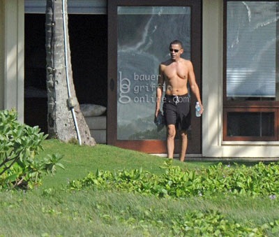 Chùm ảnh: Các lãnh đạo thế giới "khoe" ngực - 13