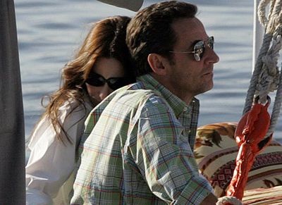 Chùm ảnh: Những khoảnh khắc lãng mạn của vợ chồng Tổng thống Pháp - 2