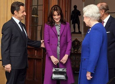 Chùm ảnh: Những khoảnh khắc lãng mạn của vợ chồng Tổng thống Pháp - 9