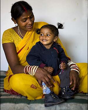 Những bước đi đầu tiên của “nữ thần” 8 chi - 5