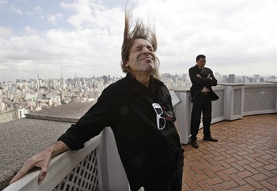 “Người nhện” tay không leo nhà chọc trời ở Brazil - 1 “Người nhện” tay không leo nhà chọc trời ở Brazil - 1