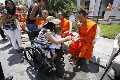 Chùm ảnh: Tưng bừng lễ hội té nước Thái Lan - 14 Chùm ảnh: Tưng bừng lễ hội té nước Thái Lan - 14