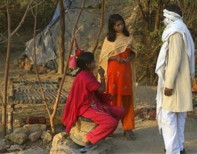 Tục “bán trinh gái non” ở Ấn Độ  - 1