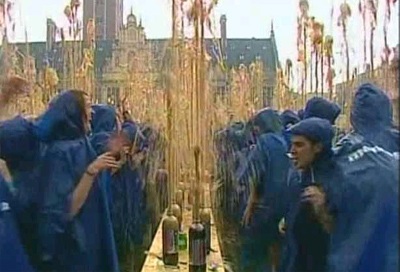 1.360 “núi lửa nhỏ” phun trào cùng lúc - 5 1.360 “núi lửa nhỏ” phun trào cùng lúc - 5