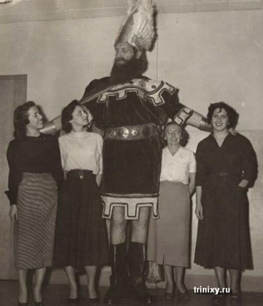 Điểm mặt những người cao nhất thế giới (2) - 10 Điểm mặt những người cao nhất thế giới (2) - 10