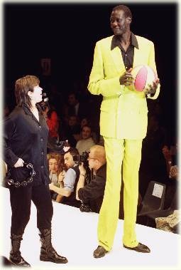 Điểm mặt những người cao nhất thế giới (3) - 7