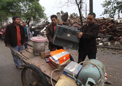 Những nhọc nhằn của người sống sót - 2 Những nhọc nhằn của người sống sót - 2