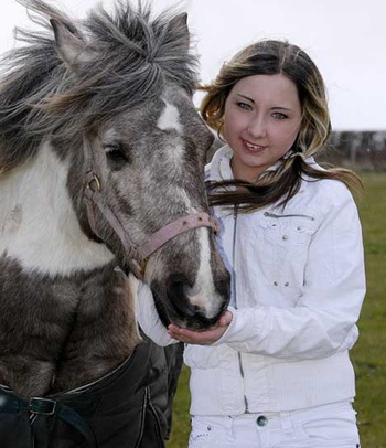 Một thiếu nữ Anh có 3 quả tim - 3 Một thiếu nữ Anh có 3 quả tim - 3