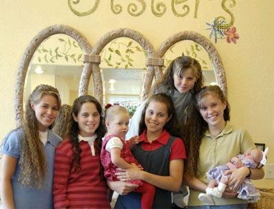 Một bà mẹ mang thai lần thứ 18 - 5