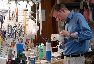 "Đôi chân thần kỳ" của chú chó khuyết 2 chi nổi tiếng thế giới - 9 "Đôi chân thần kỳ" của chú chó khuyết 2 chi nổi tiếng thế giới - 9