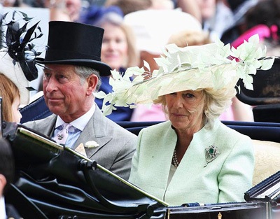 Săn mũ “hàng độc” tại lễ hội đua ngựa hoàng gia Anh  - 1