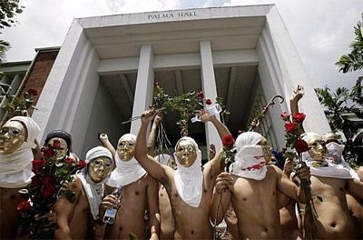 100 “Adam” chạy thi trên phố - 1 100 “Adam” chạy thi trên phố - 1