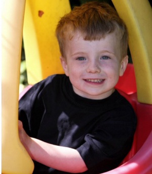 Cậu bé có thể tử vong vì... cười - 1 Cậu bé có thể tử vong vì... cười - 1