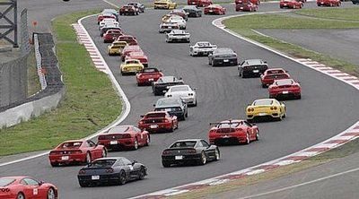 Kỷ lục thế giới 500 chiếc Ferrari diễu hành đồng thời - 4 Kỷ lục thế giới 500 chiếc Ferrari diễu hành đồng thời - 4