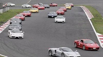 Kỷ lục thế giới 500 chiếc Ferrari diễu hành đồng thời - 6 Kỷ lục thế giới 500 chiếc Ferrari diễu hành đồng thời - 6