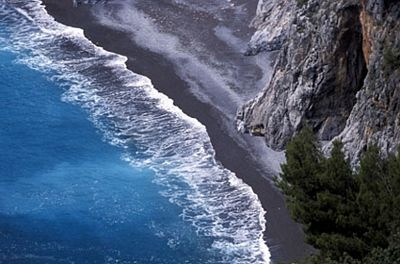 Chùm ảnh: Những bãi biển lãng mạn nhất Địa Trung Hải - 15