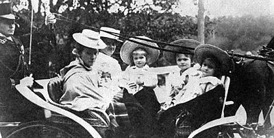 Chùm ảnh: Gia đình Sa hoàng cuối cùng ở Nga - 4