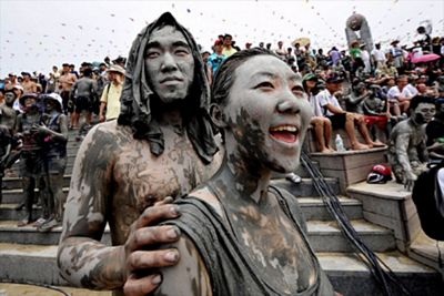 Chùm ảnh: Hàn Quốc sôi động lễ hội tắm bùn  - 12