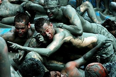 Chùm ảnh: Hàn Quốc sôi động lễ hội tắm bùn  - 6