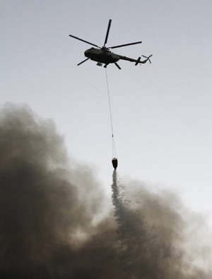 Hỏa hoạn lớn tại Thượng viện, 13 người bị thương - 11