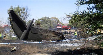 Chùm ảnh: Tai nạn máy bay thảm khốc tại Madrid - 1 Chùm ảnh: Tai nạn máy bay thảm khốc tại Madrid - 1