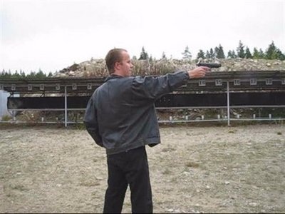 Chân dung thủ phạm vụ thảm sát kinh hoàng ở Phần Lan - 4