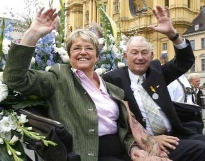 Chùm ảnh: Thăm lễ hội bia lớn nhất thế giới - 2 Chùm ảnh: Thăm lễ hội bia lớn nhất thế giới - 2