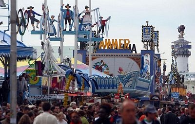 Chùm ảnh: Thăm lễ hội bia lớn nhất thế giới - 9 Chùm ảnh: Thăm lễ hội bia lớn nhất thế giới - 9