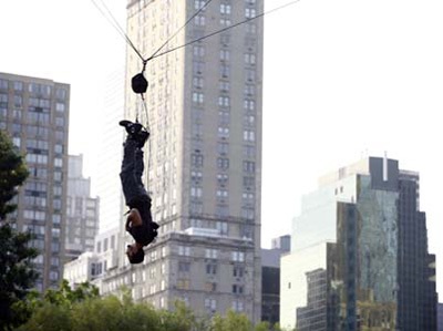 Chùm ảnh: Treo người lộn ngược trong 60 giờ (video) - 10