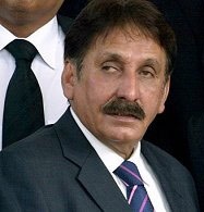 Pakistan tê liệt vì bạo động chính trị - 3