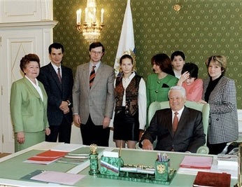 Cuộc đời Boris Yeltsin qua ảnh - 12 Cuộc đời Boris Yeltsin qua ảnh - 12