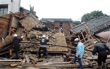 Động đất mạnh 7.1 độ ritcher tấn công Nhật Bản - 1 Động đất mạnh 7.1 độ ritcher tấn công Nhật Bản - 1