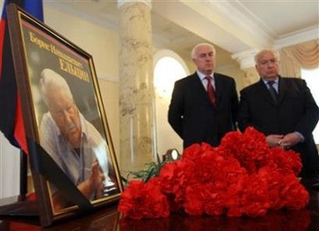 Những hình ảnh tưởng niệm cựu tổng thống Nga - 6