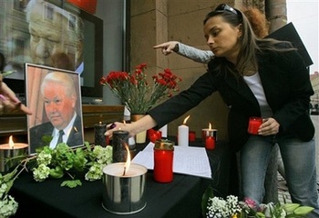 Những hình ảnh tưởng niệm cựu tổng thống Nga - 8